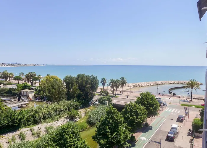 Апартаменты Le Beach-4 By Interhome *