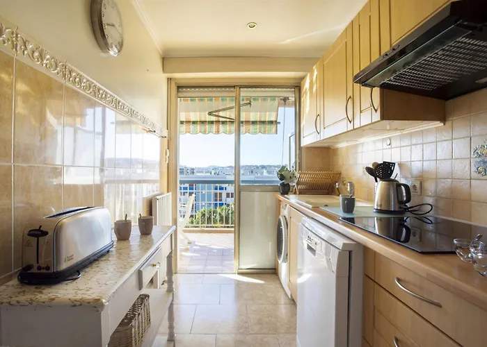 Апартаменты Le Beach-4 By Interhome *
